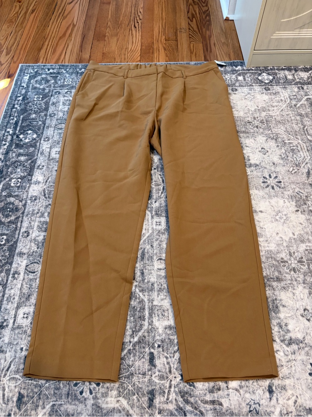 Old Navy Straight-Leg Women's Pants in Camel